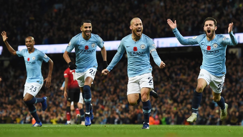 
Niềm vui của các cầu thủ Manchester City sau khi có bàn thắng sớm
