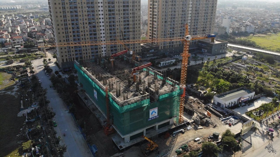 Thăng Long Capital: Dự án tầm trung vượt tiến độ - 1
Tính đến đầu tháng 11, Thăng Long Capital đã xây dựng đến sàn tầng 8 vượt tiến độ đề ra so với kế hoạch. Dự án sẽ đảm bảo hoàn thành và bàn giao đúng thời hạn cho khách hàng.