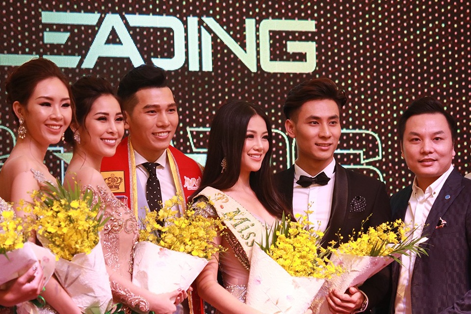 Hoa hậu Trái đất Phương Khánh "né" trả lời việc thí sinh cuộc thi tố cáo bị quấy rối tình dục - 1
Kể từ khi đăng quang, Phương Khánh tham gia các hoạt động gặp gỡ truyền thông tại Philippines - quốc gia đăng cai Hoa hậu Trái đất 2018. Sau một tuần ở Philippines, cô mới trở về Việt Nam.