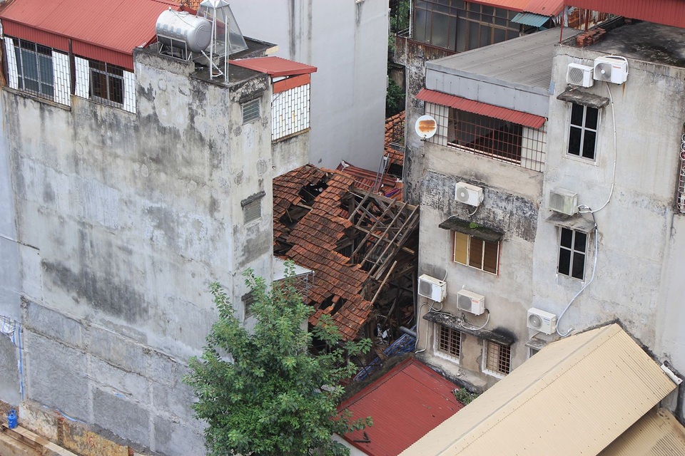 Cận cảnh 2 khu đất vàng Hà Nội đang “đòi” tỉnh Điện Biên và Bộ Tài chính - 3
Nhà khách Tỉnh ủy Lai Châu có địa chỉ tại số 49 Phan Bội Châu, Hà Nội bị bỏ hoang nhiều năm.