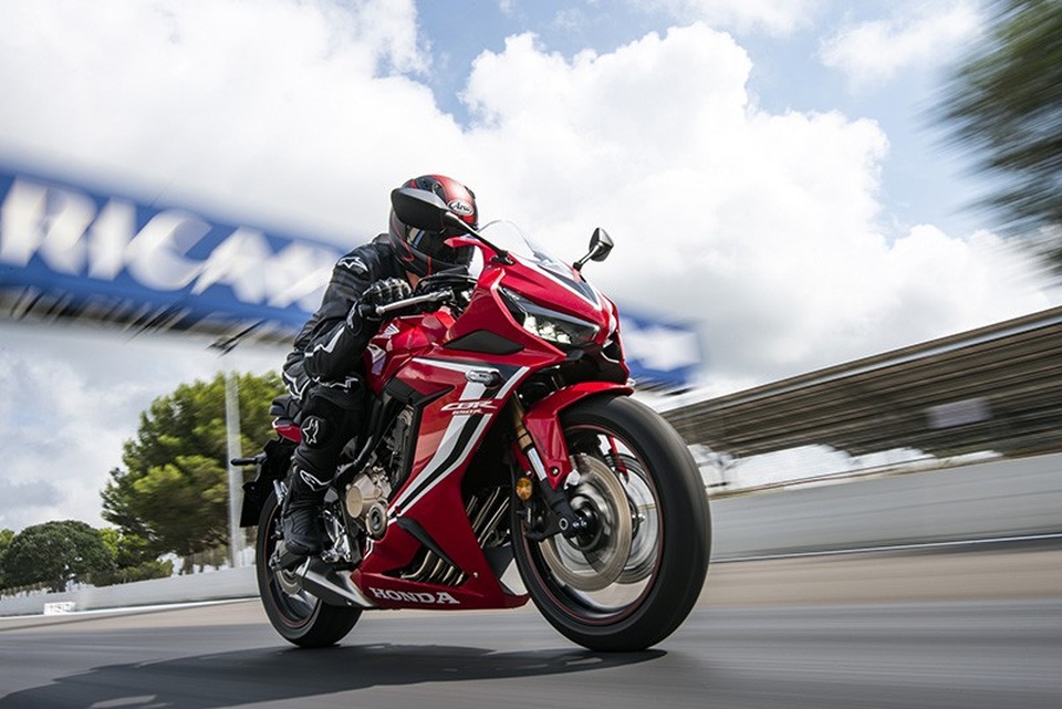 Triển lãm EICMA 2018: Honda đẩy mạnh phân khúc môtô hạng trung - 5 Honda CBR650R phiên bản 2019
