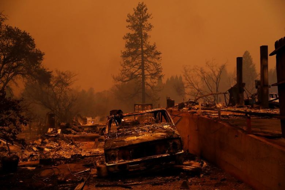 Tìm thấy 44 thi thể trong vụ cháy rừng chết chóc nhất lịch sử bang California - 3
Theo CNN, cho tới thời điểm hiện tại khoảng 100 người vẫn “bặt vô âm tín”. Dù cơ quan chức năng và lực lượng cứu hỏa hy vọng rằng những người này vẫn có thể sống sót và đang tạm lánh nạn ở đâu đó, nhưng khả năng thiệt mạng của những người này vẫn khá cao. Vụ cháy rừng Camp Fire bắt đầu từ hạt Butte vào ngày 8/11 (giờ địa phương) và lực lượng cứu hỏa gần như đã bất lực chứng kiến ngọn lửa “nuốt chửng” thị trần Paradise nhanh chóng.