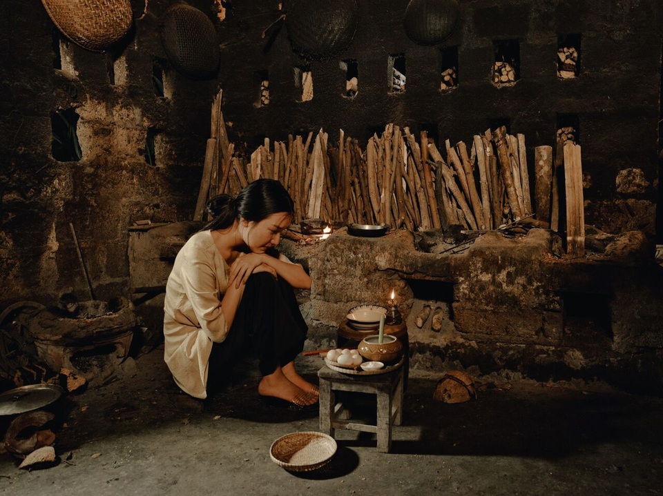 Các món ăn từ chay đến mặn, từ dân dã đến cung đình đều được tái hiện qua chính đôi bàn tay nhỏ bé của Nàng thơ xứ Huế.