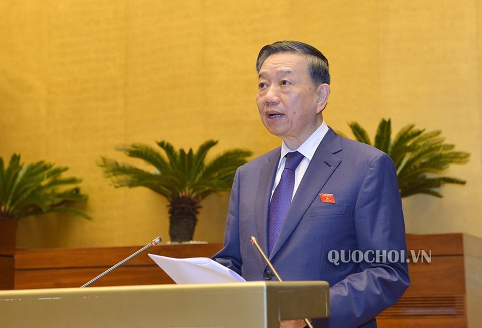 Bộ trưởng Tô Lâm: Cờ bạc, cá độ bóng đá trên mạng gây thiệt hại hàng nghìn tỷ đồng - 1 Bộ trưởng Bộ Công an Tô Lâm