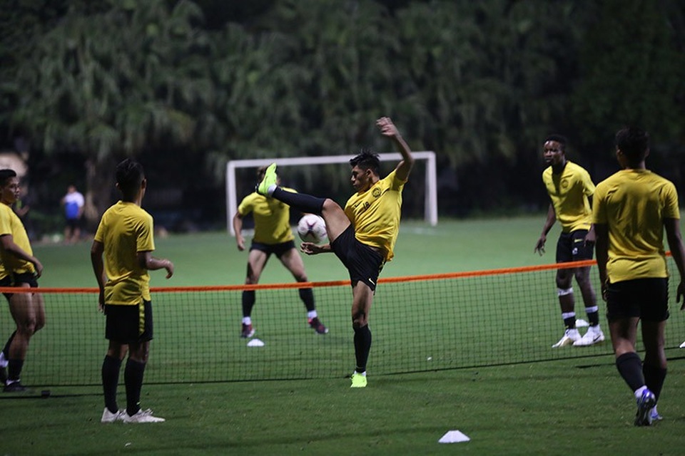 
Malaysia tập thể lực nặng sẵn sàng cho trận quyết đấu đội tuyển Việt Nam
