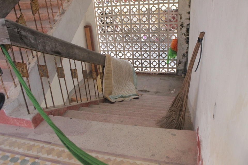 Bơm kim tiêm nằm la liệt trong "ngôi trường giỏi nhất tỉnh" bỏ hoang - 4