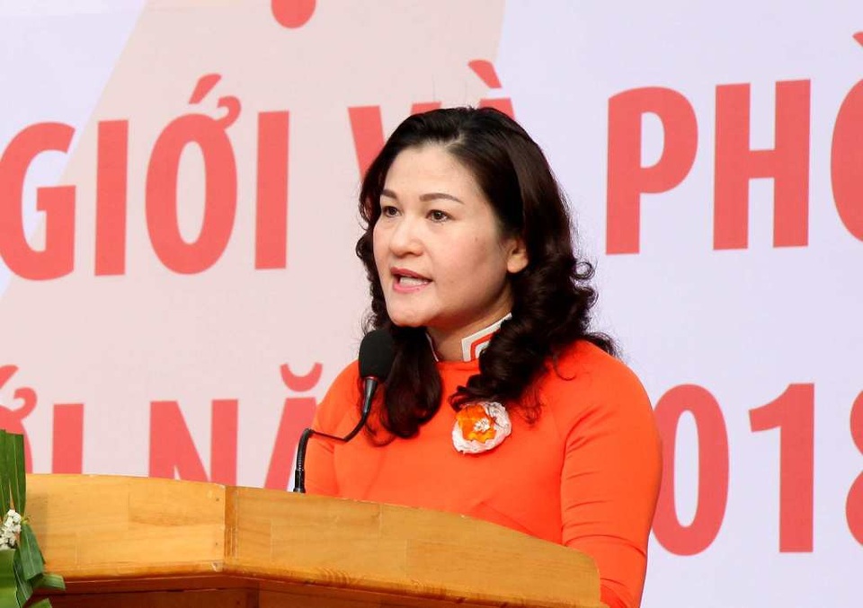 Thứ trưởng Bộ LĐ-TB&XH Nguyễn Thị Hà phát biểu tại buổi lễ