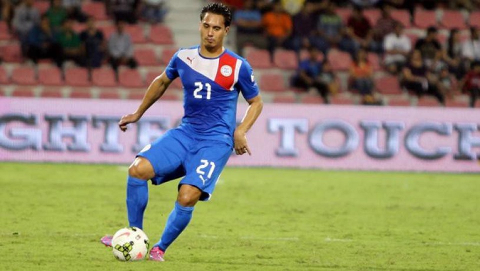 10 cầu thủ đắt giá nhất AFF Cup 2018: Philippines áp đảo, không có cầu thủ Việt Nam - 6
Martin Steuble được đào tạo ở Thụy Sĩ. Anh đã thi đấu cho nhiều CLB ở nước này cũng như Mỹ. Ở tuổi 30, tiền vệ này vẫn là nhân tố vô cùng quan trọng của đội tuyển Philippines. Bởi lẽ đó, dù từng công khai chỉ trích LĐBĐ Philippines nhưng anh vẫn được triệu tập tham dự AFF Cup 2018.