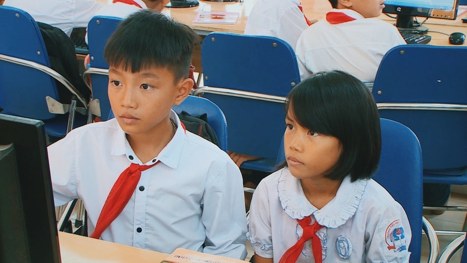 Đâu chỉ người lớn, trẻ em cũng có nhiều nỗi niềm nuối tiếc ít ai biết - 2 Viết Bằng và cơ hội tỏa sáng cuối cùng thời tiểu học