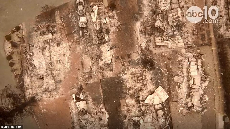 Thị trấn ở California hoang tàn như “ngày tận thế” sau thảm họa cháy rừng - 4 (Ảnh: ABC10)