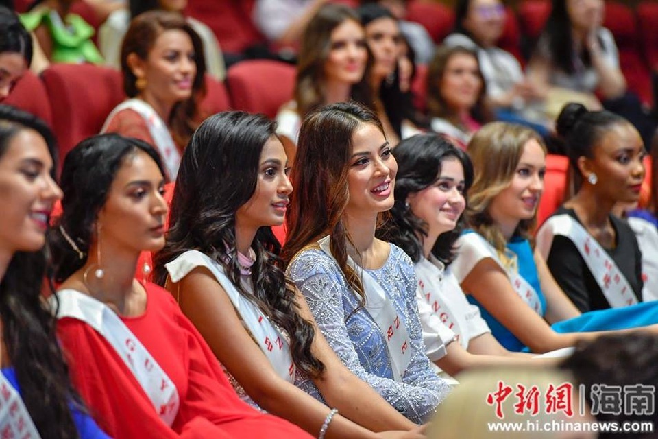 Hoa hậu Tiểu Vy cùng mỹ nhân Hoa hậu Thế giới 2018 ra mắt giới truyền thông - 33 Hoa hậu Tiểu Vy cùng mỹ nhân Hoa hậu Thế giới 2018 ra mắt giới truyền thông - 33