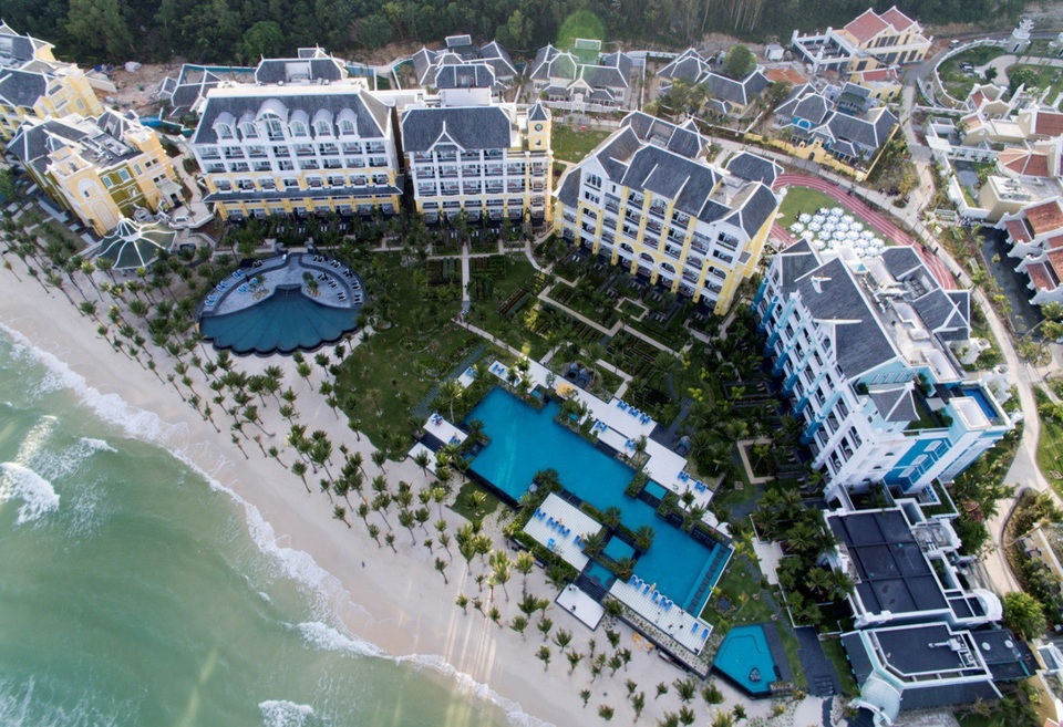 BĐS Nam Phú Quốc hấp dẫn với các khu thương mại hiện đại - 1 Khu nghỉ dưỡng JW Marriott Phu Quoc Emerald Bay - Top 50 khu nghỉ dưỡng tốt nhất thế giới