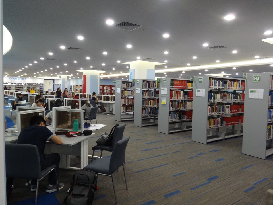 Trường ĐH Hà Nội hợp tác và đảm bảo cơ hội việc làm ngành Kế toán Ứng dụng - 3
Thư viện tiện nghi với sức chứa 1.300 chỗ ngồi trong khuôn viên tổ hợp hiện đại của Sunway TES.