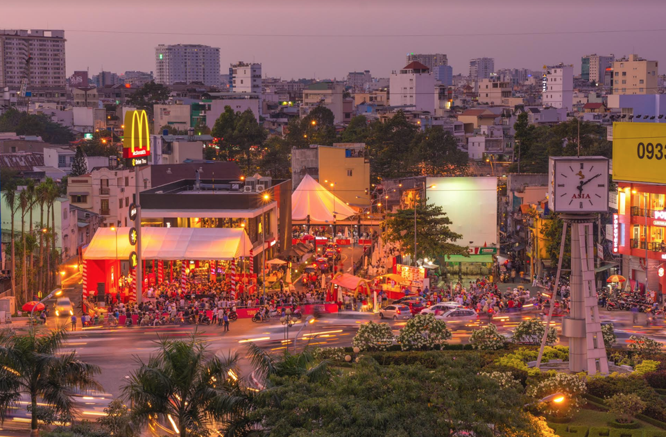 
Khai trương McDonalds Đa Kao - 2.2014, nhà hàng đầu tiên tại Việt Nam
