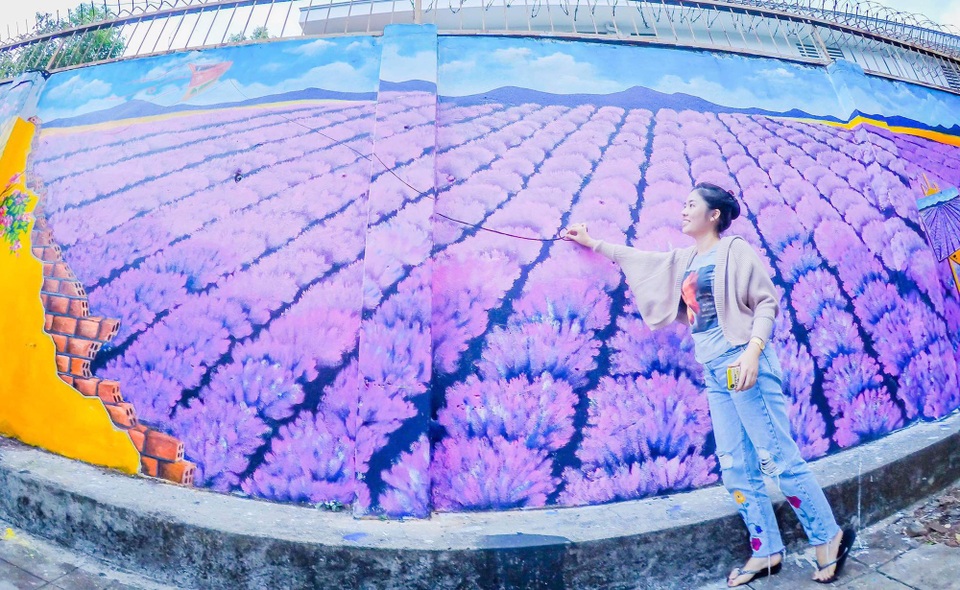 Đường sách cà phê Buôn Ma Thuột điểm “check - in” mới của giới trẻ phố núi - 5 Đường sách cà phê Buôn Ma Thuột điểm “check - in” mới của giới trẻ phố núi - 5