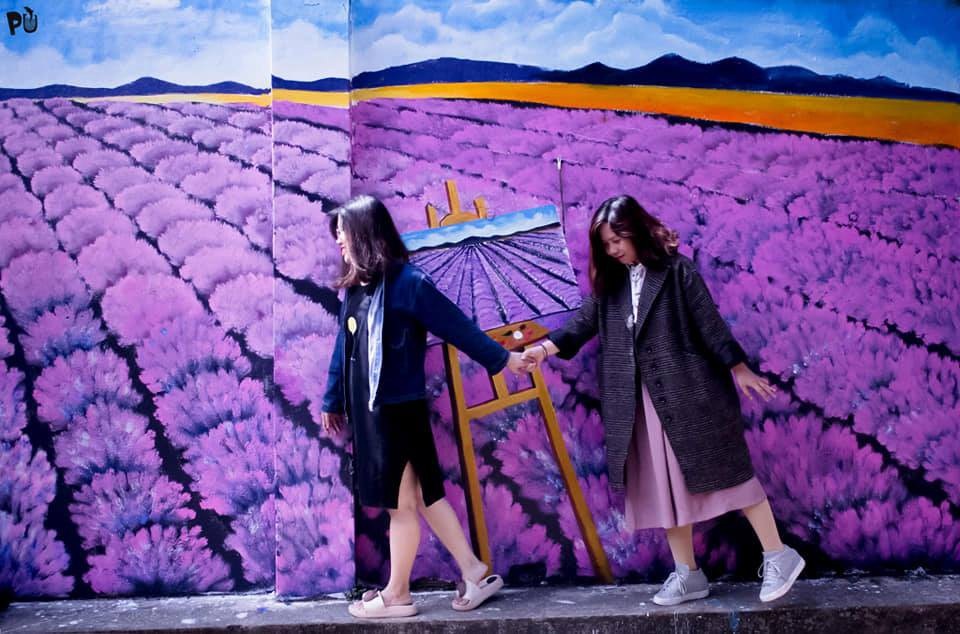 Đường sách cà phê Buôn Ma Thuột điểm “check - in” mới của giới trẻ phố núi - 2 Đường sách cà phê Buôn Ma Thuột điểm “check - in” mới của giới trẻ phố núi - 2