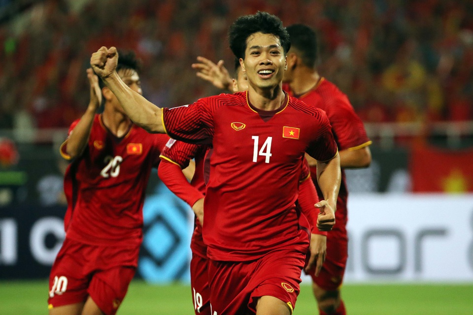 Việt Nam 2-0 Malaysia: Công Phượng, Anh Đức chói sáng - 12
Công Phượng luôn tỏ ra có duyên khi đối đầu Malaysia - Ảnh: Gia Hưng