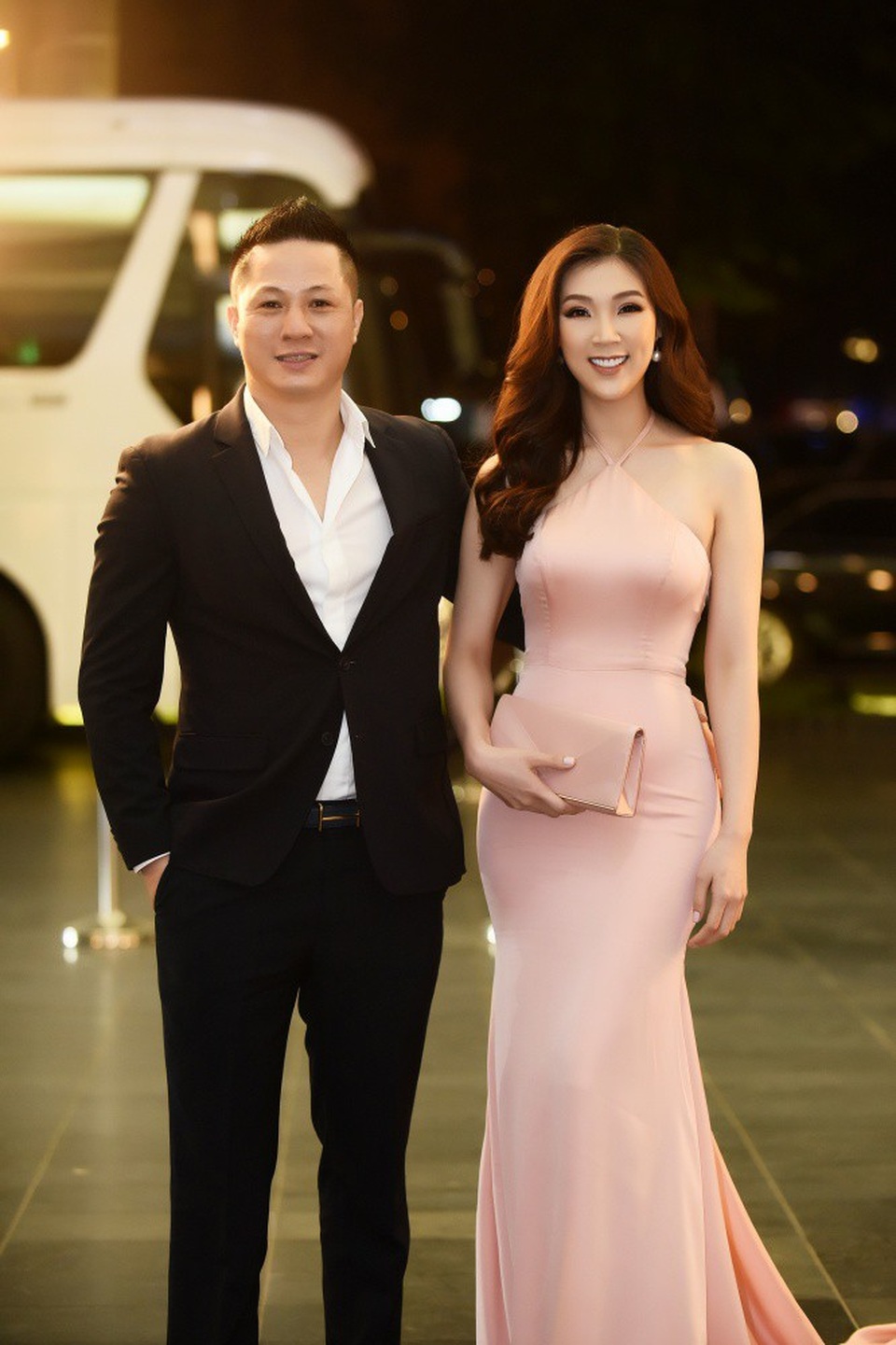 Hoa hậu Phí Thuỳ Linh và My “sói” tiết lộ tình bạn thân 9 năm - 3 Phí Thuỳ Linh và ông xã.