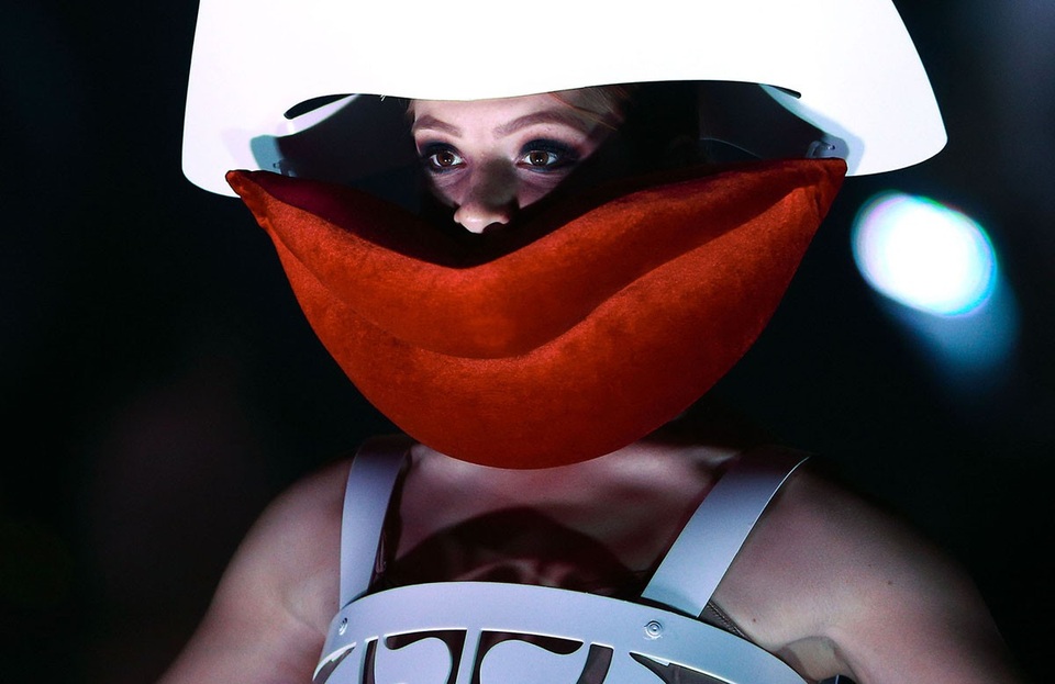 
“Cứ nói thôi” (2018) - Violet Oliver (New Zealand)
