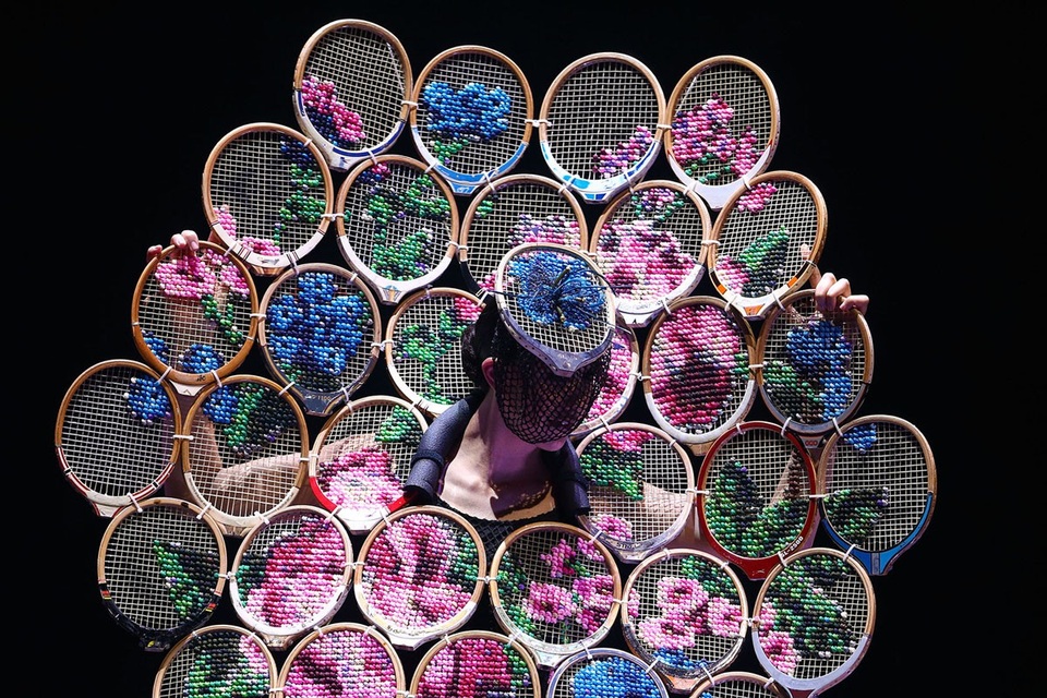 
“Khâu vợt” (2018) - Natasha Macaulay (New Zealand)
