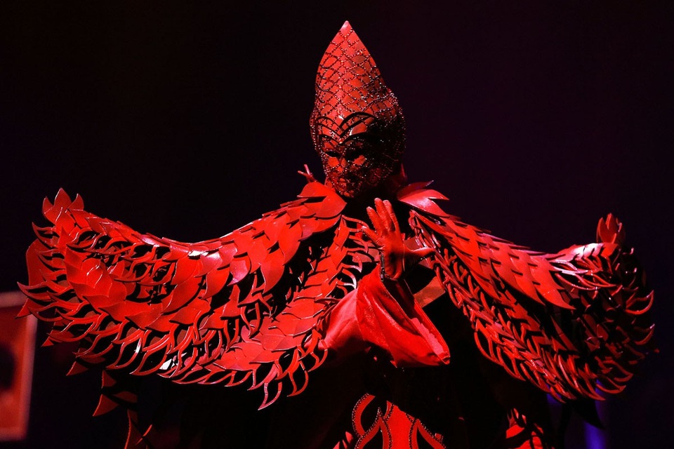 
“Lây truyền” (2017) - Etainia Dagda (New Zealand)
