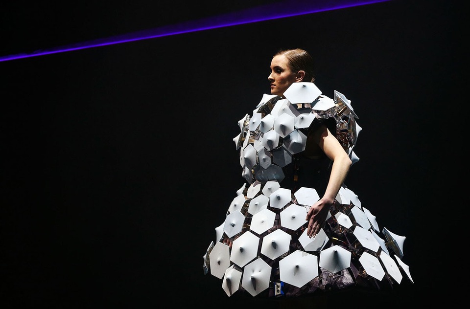 
“Sợ bị săn” (2015) - Zak Gatara, Samantha Dowling và Molly Parker (New Zealand)
