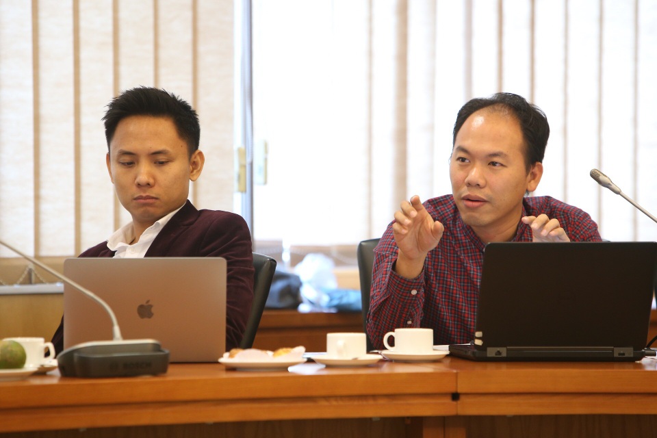 Màn đấu trí giữa BGK và thí sinh trong buổi thi Chung khảo NTĐV 2018 - 9 Màn đấu trí giữa BGK và thí sinh trong buổi thi Chung khảo NTĐV 2018 - 9