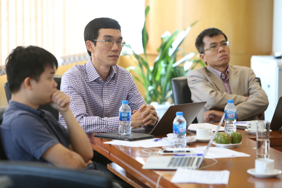 Màn đấu trí giữa BGK và thí sinh trong buổi thi Chung khảo NTĐV 2018 - 17 Màn đấu trí giữa BGK và thí sinh trong buổi thi Chung khảo NTĐV 2018 - 17