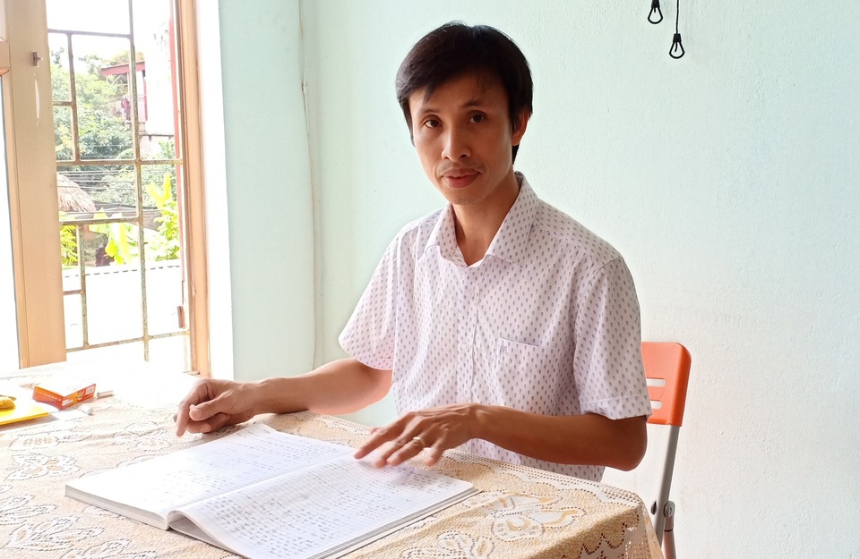 Thầy giáo làng thầm lặng sau những tấm bằng khen quốc gia - 2 ước mơ của thầy Tư là học trò nông thôn cũng không thua kém gì học trò thành phố.