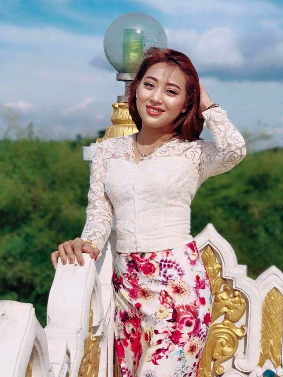 Chiêm ngưỡng vẻ đẹp hút hồn của bạn gái “Ronaldo Myanmar” - 5 Chiêm ngưỡng vẻ đẹp hút hồn của bạn gái “Ronaldo Myanmar” - 5
