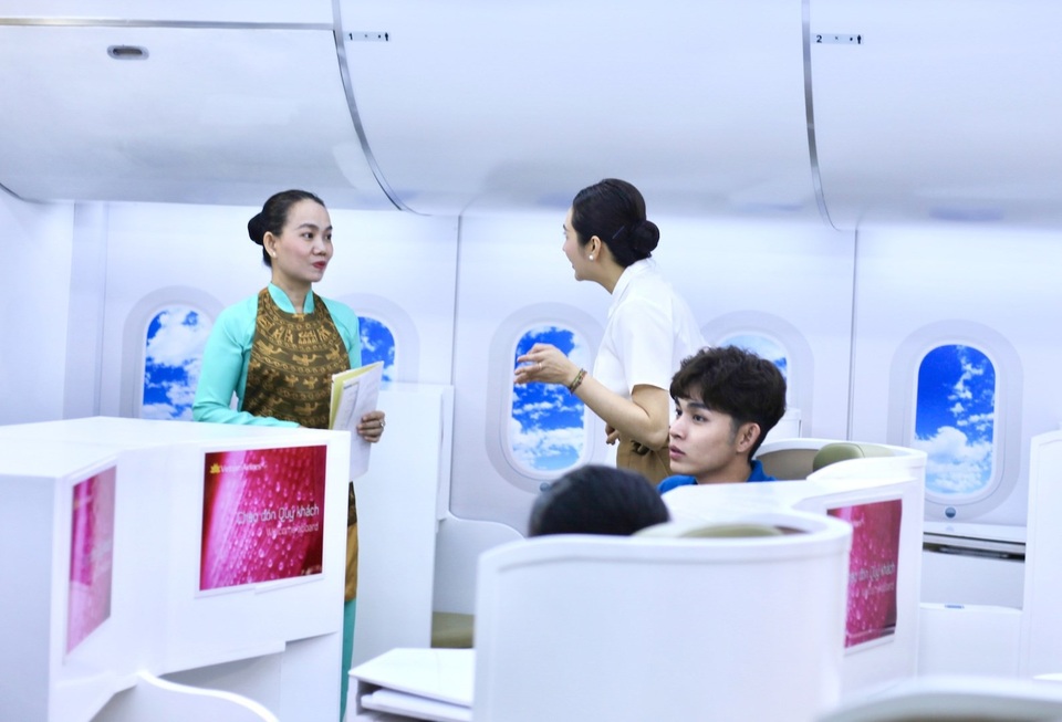 Vietnam Airlines biến ước mơ của người phụ nữ nghèo thành hiện thực - 2 Vietnam Airlines đã giúp chị Tuyết thực hiện được ước mơ của mình
