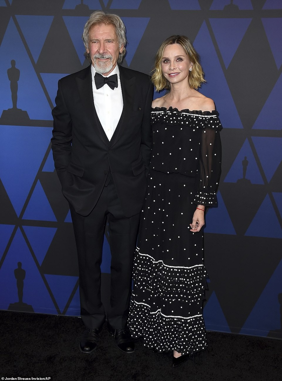 Dàn sao đình đám khoe dáng gợi cảm - 26
Tài tử Harrison Ford, 76 tuổi và bạn gái lâu năm Calista Flockhart, 54 tuổi