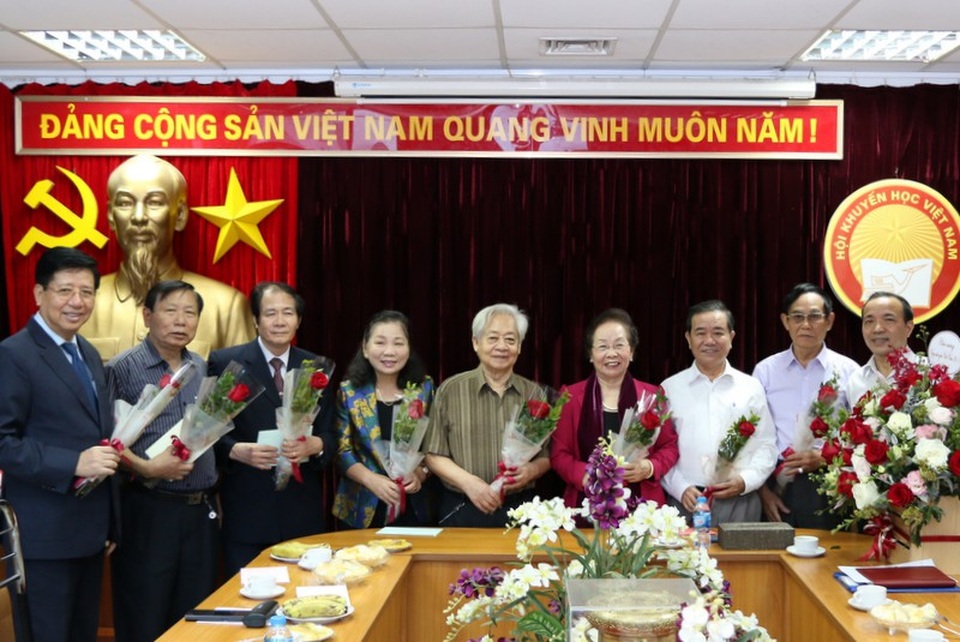 Trung ương Hội Khuyến học VN tổ chức kỷ niệm ngày Nhà giáo Việt Nam - 1
Các cán bộ Hội Khuyến học đều là những người xuất phát từ nhà giáo