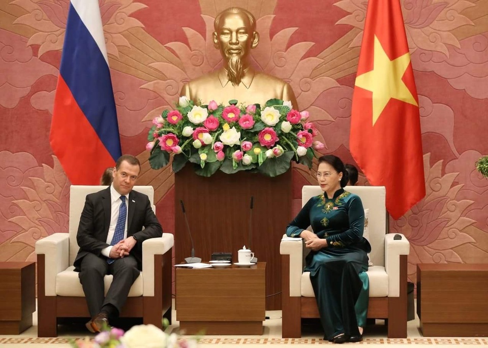 Nga là ưu tiên hàng đầu trong chính sách đối ngoại của Việt Nam - 1 Chủ tịch Quốc hội Nguyễn Thị Kim Ngân tiếp Thủ tướng Nga Dmitry Medvedev (ảnh: Hữu Nghị)