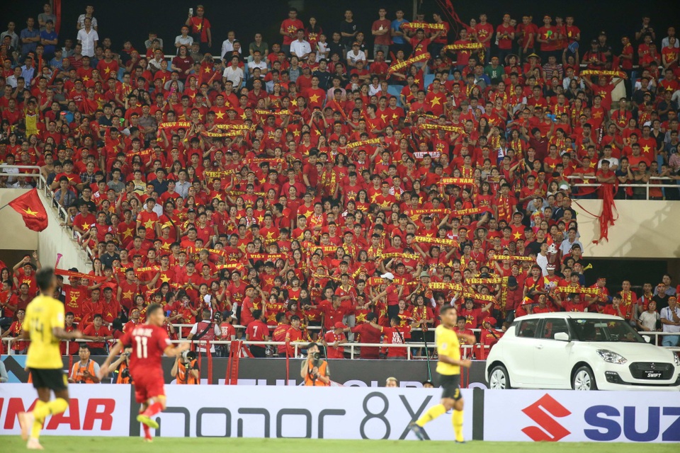 Honor Man Nguyễn Anh Đức: "Tôi tin Việt Nam sẽ là nhà vô địch AFF Suzuki Cup 2018" - 3 Honor Man Nguyễn Anh Đức: "Tôi tin Việt Nam sẽ là nhà vô địch AFF Suzuki Cup 2018" - 3
