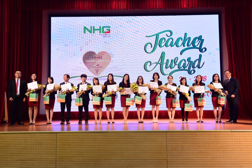 Teacher Award 2018 - Vinh danh những “trái tim vàng” trong sự nghiệp trồng người - 1 Teacher Award 2018 - Vinh danh những “trái tim vàng” trong sự nghiệp trồng người - 1