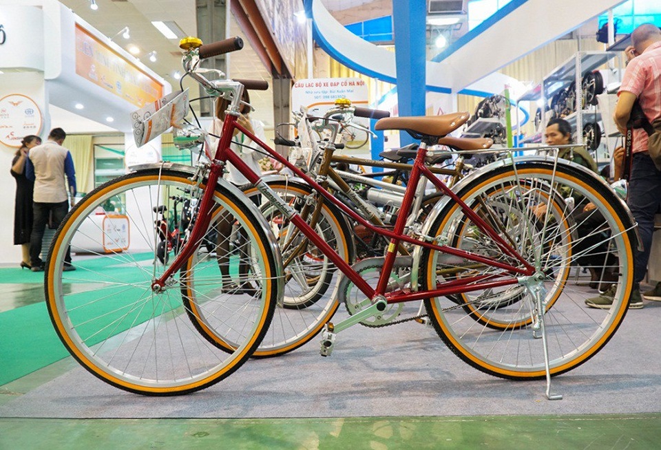 
Triển lãm xe đạp trưng bày hơn 100 chủng loại sản phẩm của các doanh nghiệp sản xuất trong nước và các dòng xe, linh phụ kiện nhập khẩu từ Malaysia, Thái Lan, Trung Quốc...
