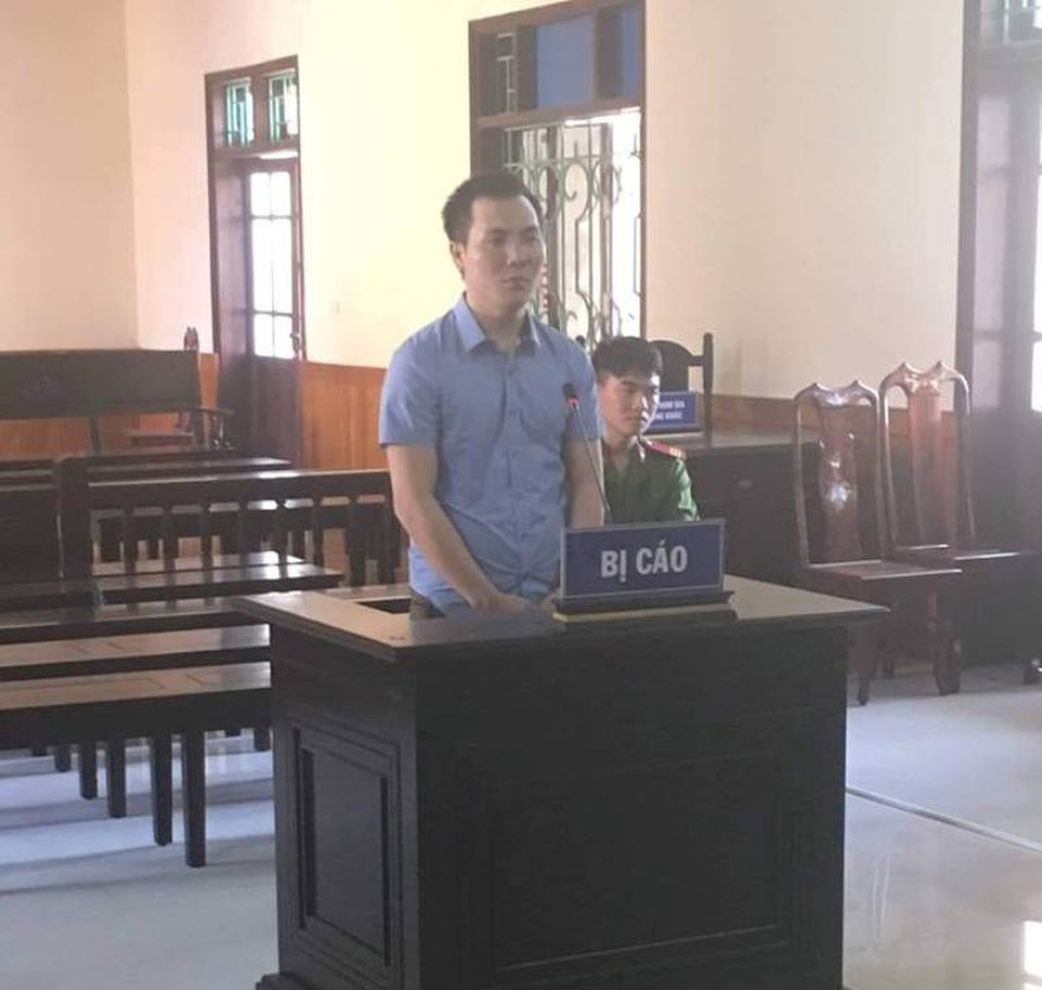 Tuyên án tử hình kẻ xách gần 15 kg ma túy đá sang Việt Nam tiêu thụ - 1 Mùa Bá Cu tại phiên tòa