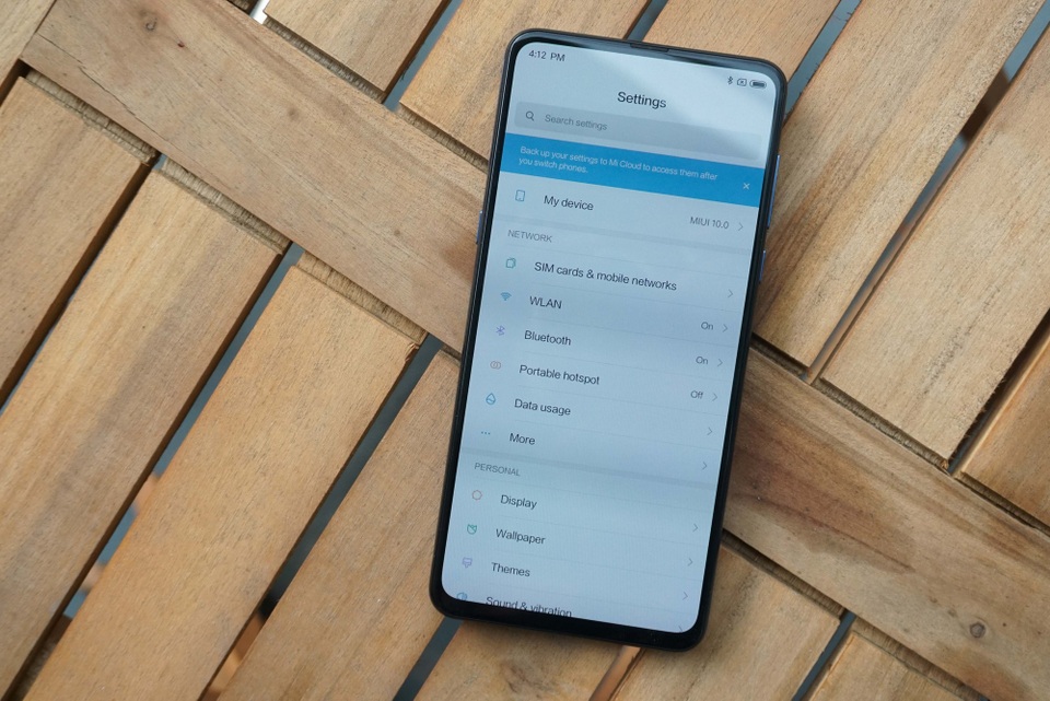 Cận cảnh Xiaomi Mi MIX 3 thiết kế trượt sắp bán tại Việt Nam - 10 Cận cảnh Xiaomi Mi MIX 3 thiết kế trượt sắp bán tại Việt Nam - 10