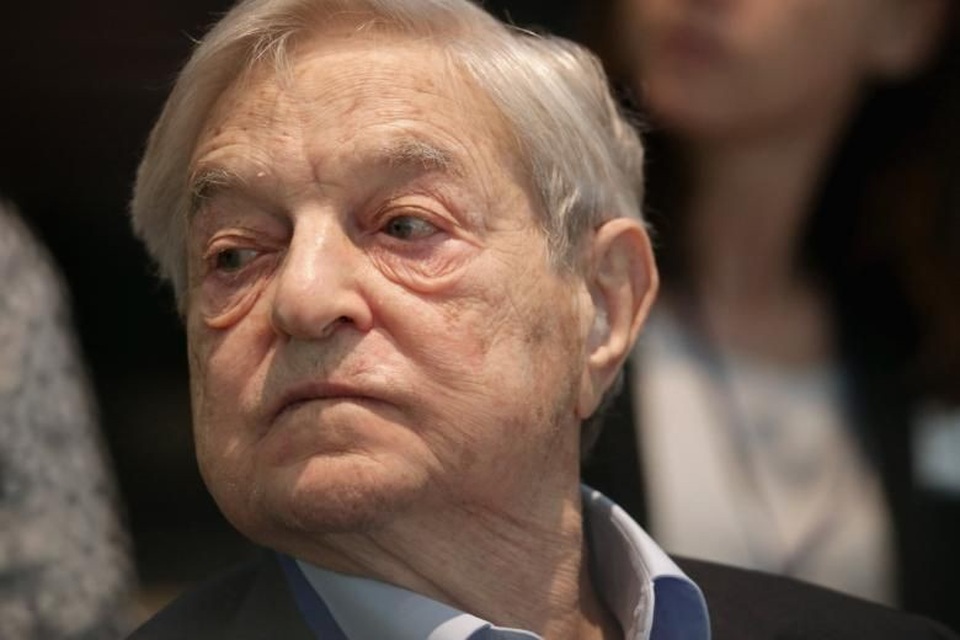 Ông Trump ngầm cáo buộc tỷ phú Soros “giật dây” đoàn người di cư đổ về Mỹ - 1
Tỷ phú đầu tư George Soros (Ảnh: AFP)