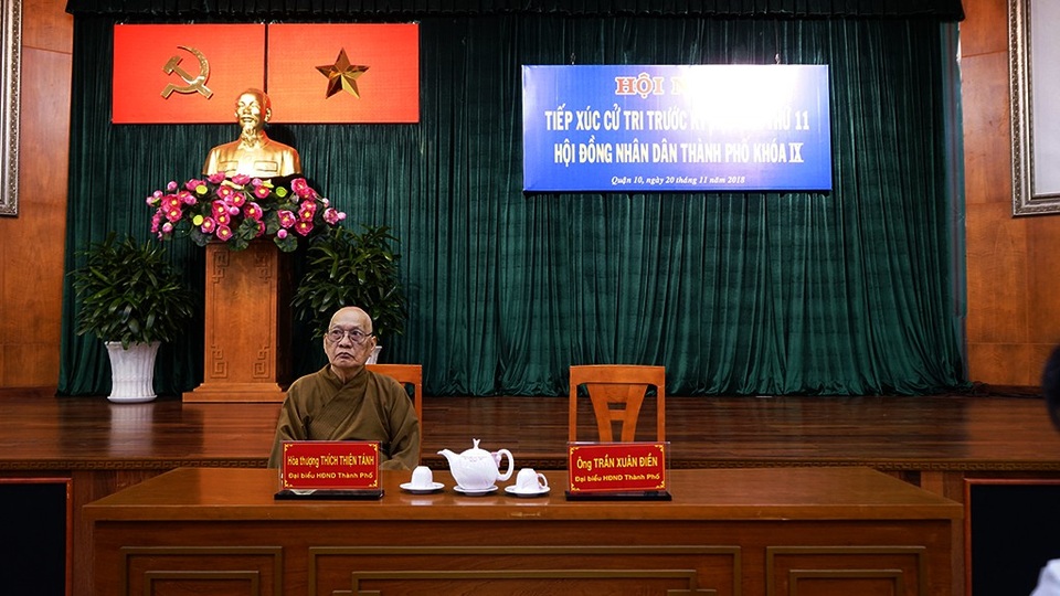 Ông Tất Thành Cang xin phép vắng mặt buổi tiếp xúc cử tri - 3
Hòa thượng Thích Thiện Tánh tại buổi tiếp xúc cử tri quận 10.