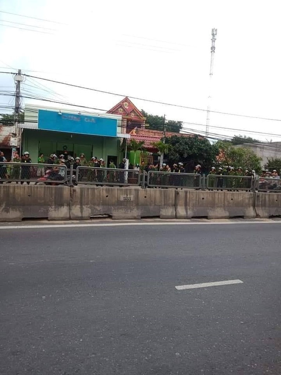 1 đại gia bị giang hồ đánh đập dã man, buộc viết giấy nợ 40 tỉ - 1 CQĐT khởi tố, khám xét nhà Phạm Thanh Liêm.