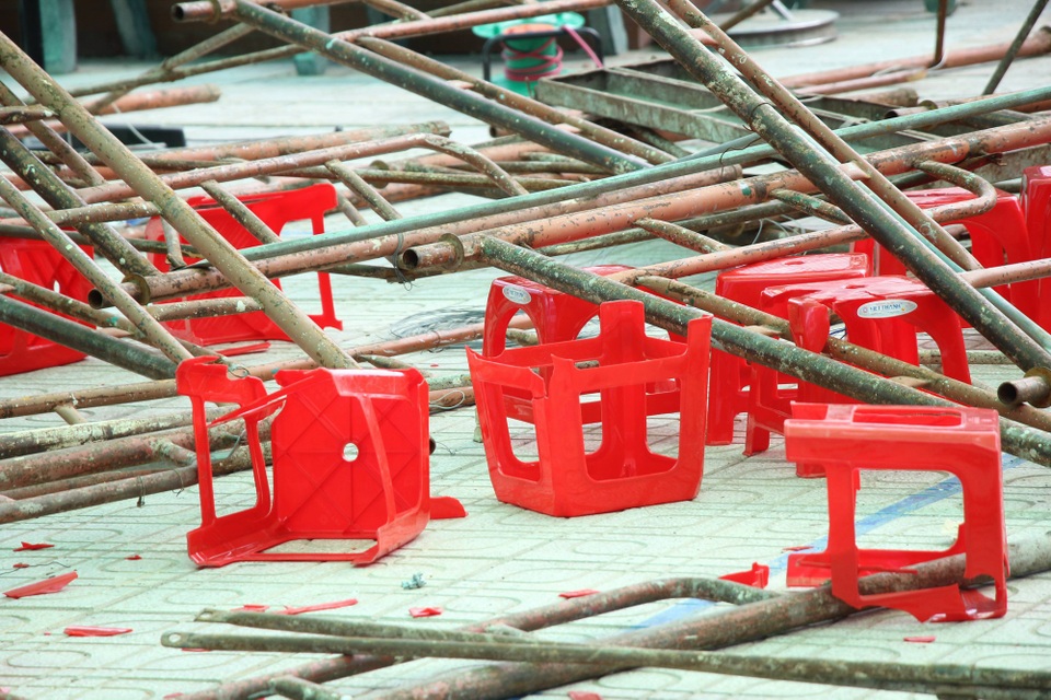 Nguyên nhân vụ sập giàn giáo trong ngày 20/11 khiến nhiều học sinh bị thương - 5
Nhà trường xác định có sự chủ quan dẫn đến việc xảy ra sự cố