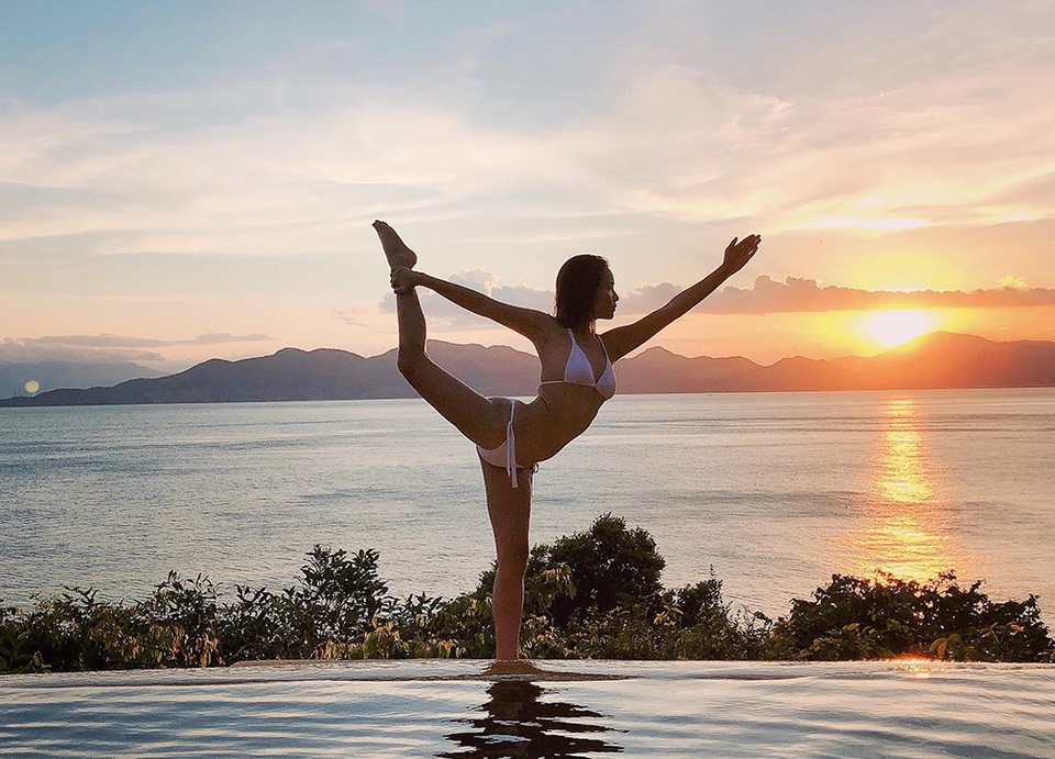 Ái Phương tung bộ ảnh bikini nóng bỏng tạo dáng yoga mừng sinh nhật - 6 Thời gian gần đây Ái Phương chia sẻ cô có người yêu gắn bó được 2 năm, tuy nhiên cô lại không công khai cũng như xuất hiện cùng cô bởi thời điểm hiện tại cô cho rằng cả hai chưa có gì đặc biệt để công bố.
