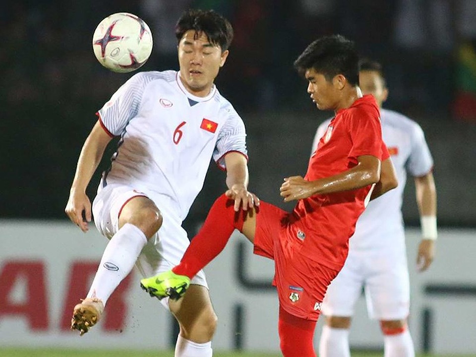 Chấm điểm trận Myanmar 0-0 Việt Nam: Đội trưởng Văn Quyết gây thất vọng - 1
Xuân Trường bị thay khỏi sân ngay sau khi hiệp 1 kết thúc