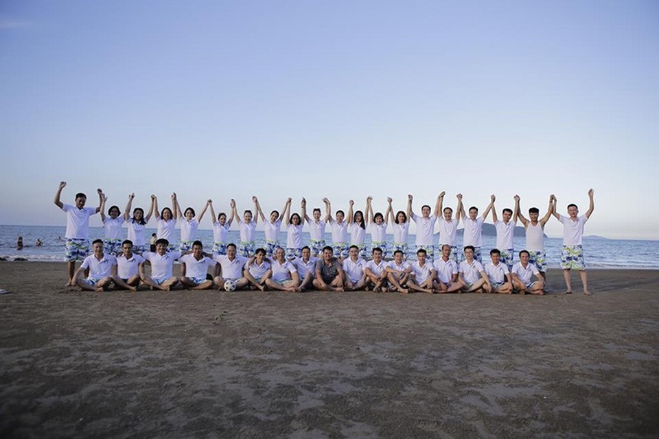 Ra trường 20 năm, đi họp lớp vẫn gần đủ sĩ số - 5