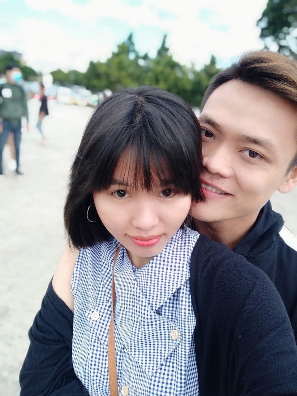 Cô gái Ninh Thuận thỏa ước mơ hẹn hò trai 6 múi - 4
Trường Kha – Thanh Trang đang hẹn hò sau khi tham gia chương trình