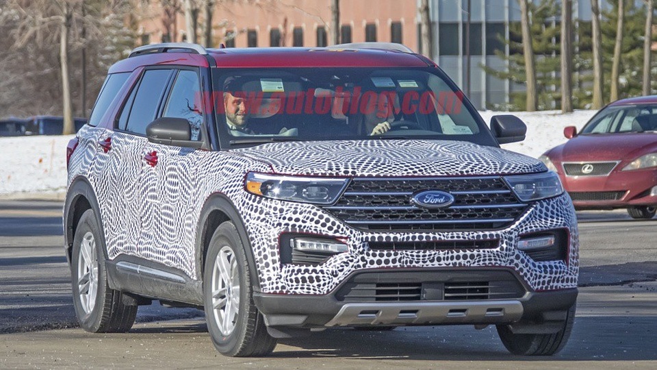 Ford Explorer thế hệ mới xuất hiện trên đường chạy thử - 1 Ford Explorer thế hệ mới xuất hiện trên đường chạy thử - 1