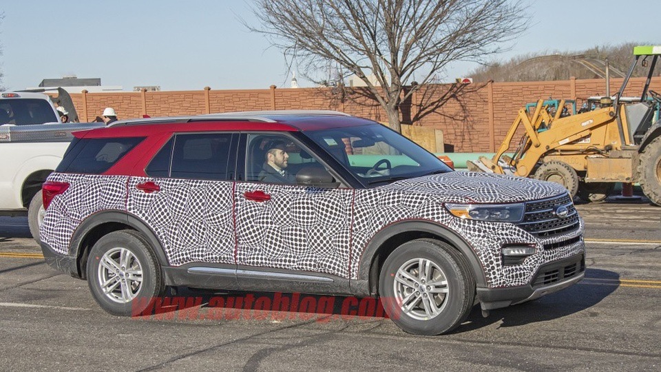 Ford Explorer thế hệ mới xuất hiện trên đường chạy thử - 7 Ford Explorer thế hệ mới xuất hiện trên đường chạy thử - 7