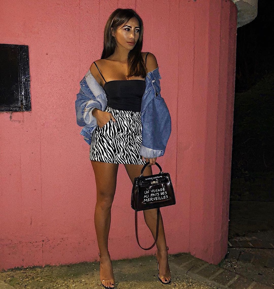 Kayleigh Morris bốc lửa với áo tắm - 8 Kayleigh Morris bốc lửa với áo tắm - 8